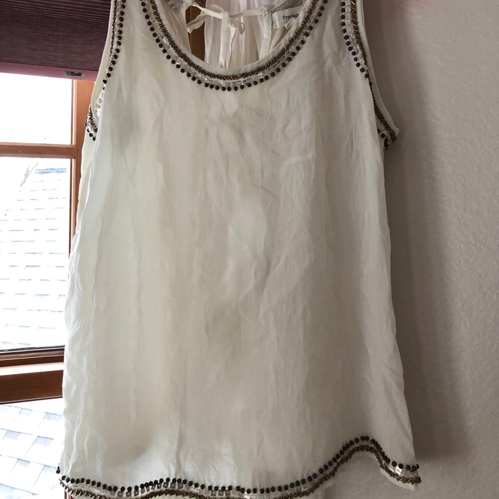 Beaded tank